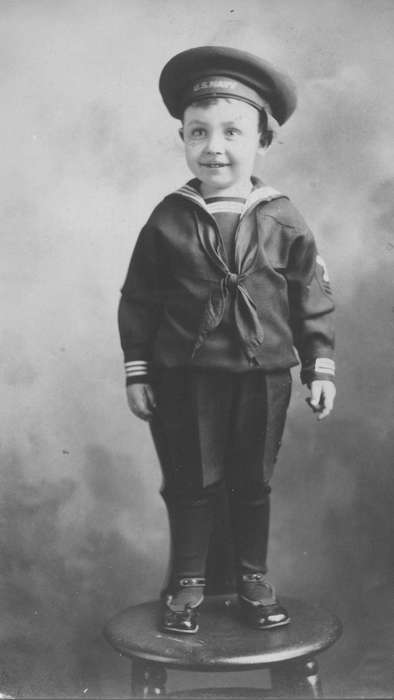 hat, sailor, Tjemeland, Karen, Portraits - Individual, Iowa History, Iowa, history of Iowa, Children
