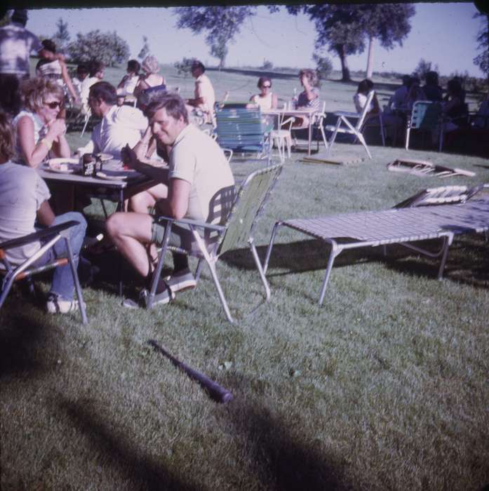 picnic, history of Iowa, baseball bat, Iowa, july 4, Iowa History, Holidays, Coonradt, Dee, Food and Meals, Leisure, IA, lawn chair