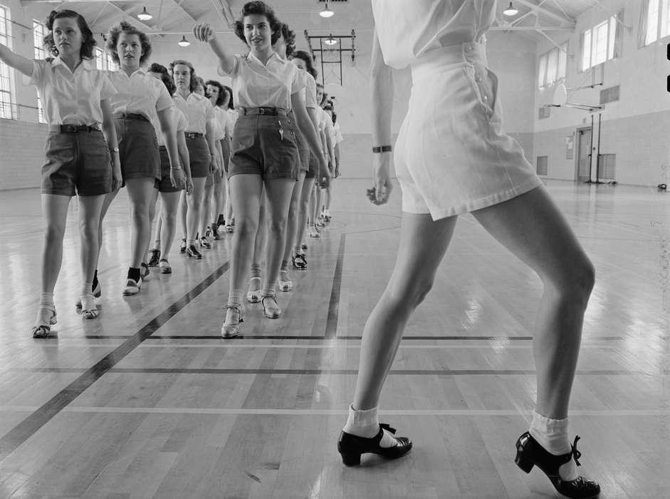 tap dance, history of Iowa, dancing, dance, Library of Congress, pose, girls, Entertainment, Iowa History, tap dancing, Iowa, Children, gymnasium, Schools and Education