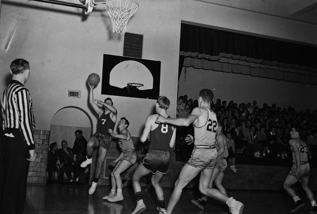 Schools and Education, Sports, United States, history, basketball uniform, basketball players, ia, Photos, Children, Coon Rapids Enterprise, referee, crowd, historic, Iowa, IA, women's basketball, Coon Rapids