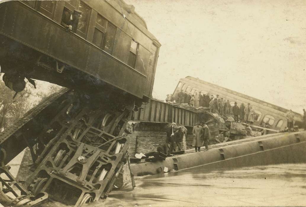 Wrecks, train, Iowa History, Palczewski, Catherine, Iowa, crash, derailment, Greene, IA, Lakes, Rivers, and Streams, history of Iowa