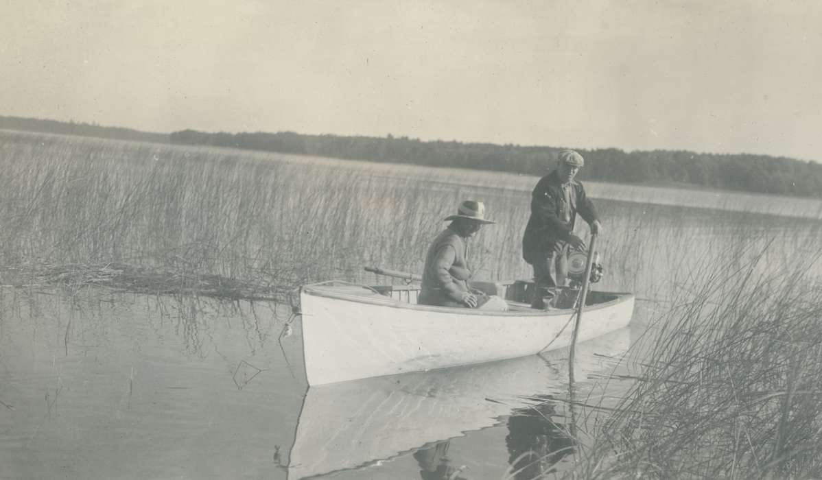 boat, history of Iowa, Travel, Lakes, Rivers, and Streams, Outdoor Recreation, Iowa History, Motorized Vehicles, Iowa, McMurray, Doug, Lake Inquadona, MN, lake