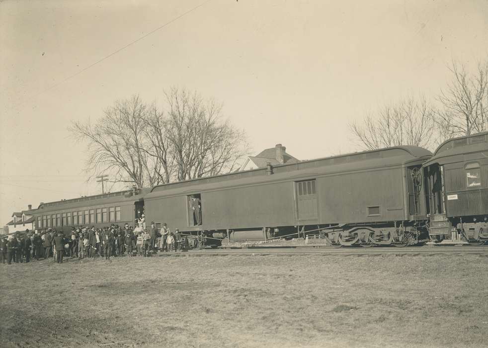 historic, Motorized Vehicles, location needed, Grout Museum of History and Science, Leisure, crowd, passenger, history, train, Photos, ia, passenger train, Iowa, rail car