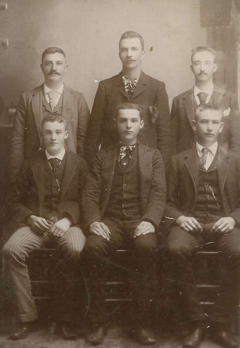 Olsson, Ann and Jons, men, Iowa, tie-dye, Iowa History, cabinet photo, watch chain, vest, Des Moines, IA, Portraits - Group, bow tie, history of Iowa