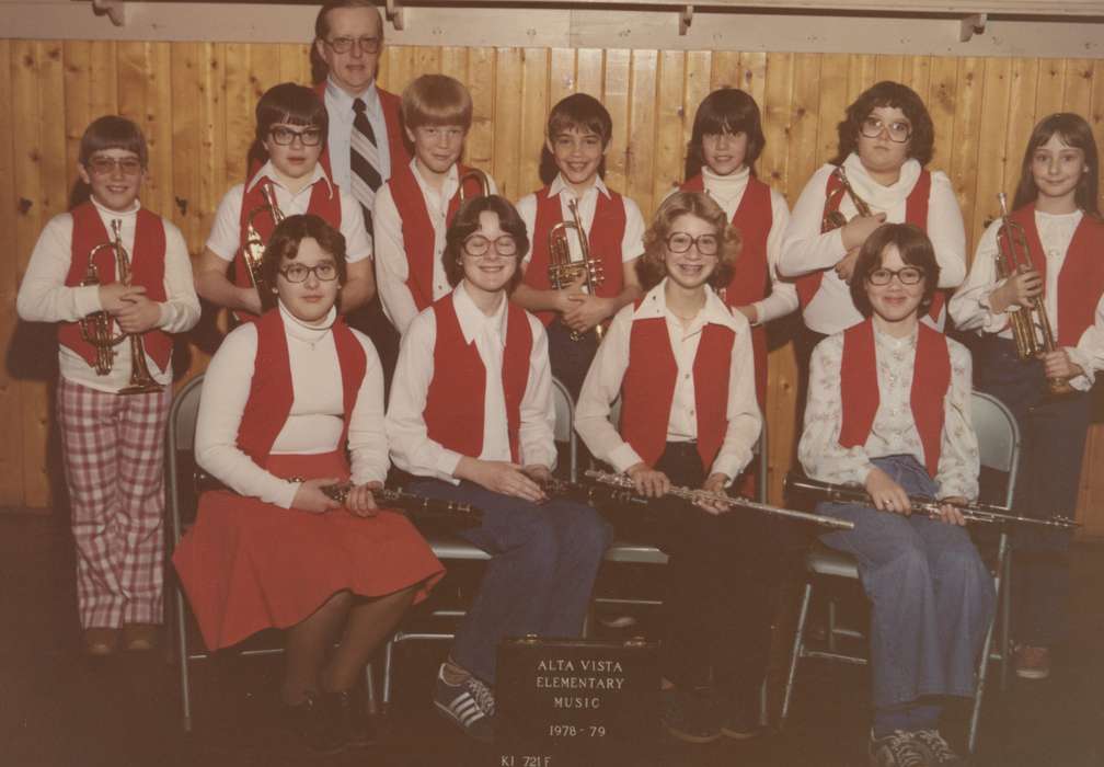 band, history of Iowa, Iowa History, school, trumpet, flute, clarinet, Nibaur, Peggy, Portraits - Group, Iowa, Alta Vista, IA, Schools and Education