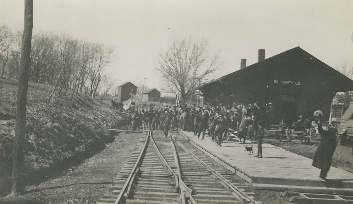 historic, Grout Museum of History and Science, train track, Davis, Leisure, crowd, wagons, Photos, history, IA, Bloomfield, United States, barren tree, ia, Train Stations, depot, Iowa