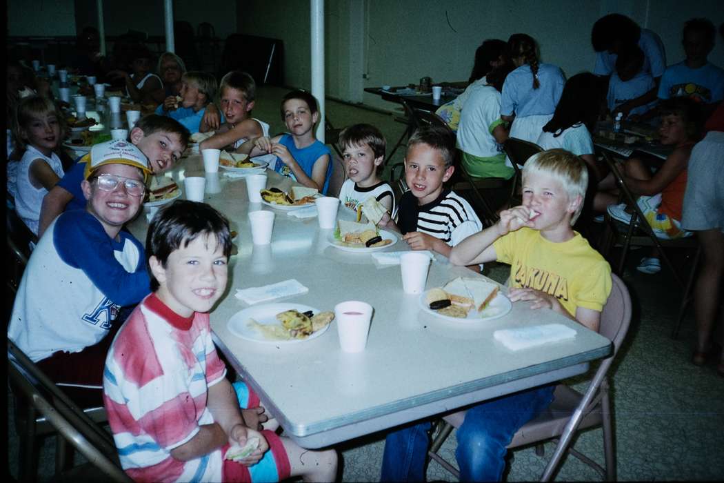 ia, boy, cookie, foam cup, second grade missouri trip, Iowa, history, Photos, MO, sandwich, Coon Rapids Enterprise, missouri trip, Food and Meals, historic, United States, glasses, school trip