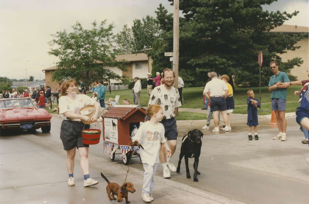 fourth of july, Johnson County Historical Society, dog house, Fairs and Festivals, Animals, Holidays, Children, parade, dachshund, dogs