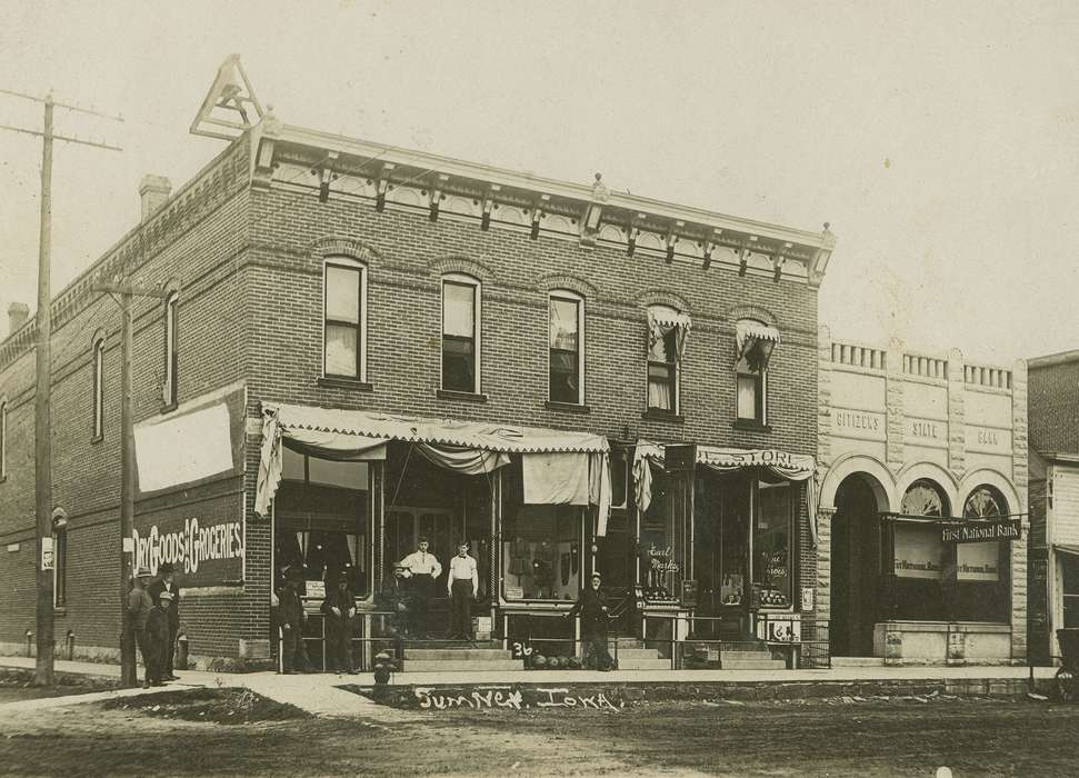 history of Iowa, Volker, Kurt, Sumner, IA, Main Streets & Town Squares, Iowa History, Cities and Towns, Iowa, bank, grocery store