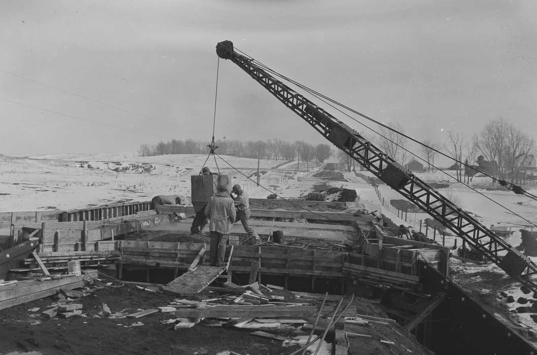 Labor and Occupations, ia, bridge construction, Iowa, construction equipment, history, IA, United States, construction worker, Coon Rapids, Photos, Coon Rapids Enterprise, historic, construction