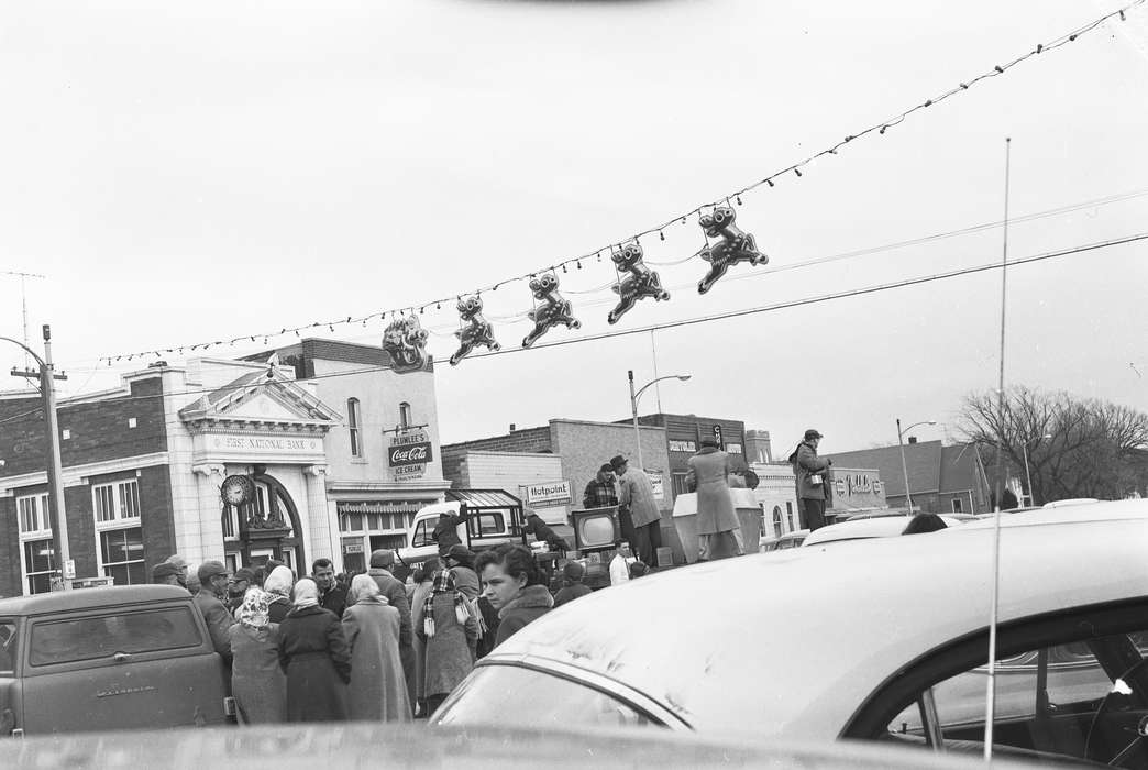 United States, Holidays, history, ia, Photos, Coon Rapids Enterprise, historic, Iowa, IA, Coon Rapids, christmas decorations