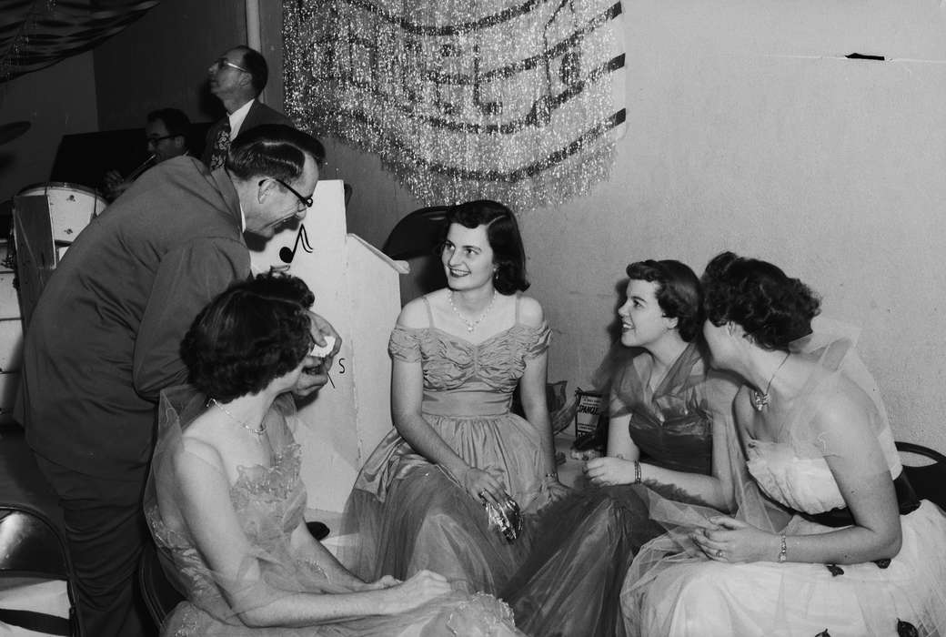 ia, Iowa, history, Entertainment, IA, United States, drum, Coon Rapids, Photos, Coon Rapids Enterprise, historic, dress, formal, live music