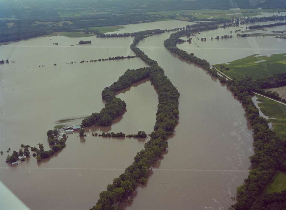 Floods, Lakes, Rivers, and Streams, Lemberger, LeAnn, Iowa History, des moines river, river, Des Moines, IA, Landscapes, Aerial Shots, Iowa, history of Iowa