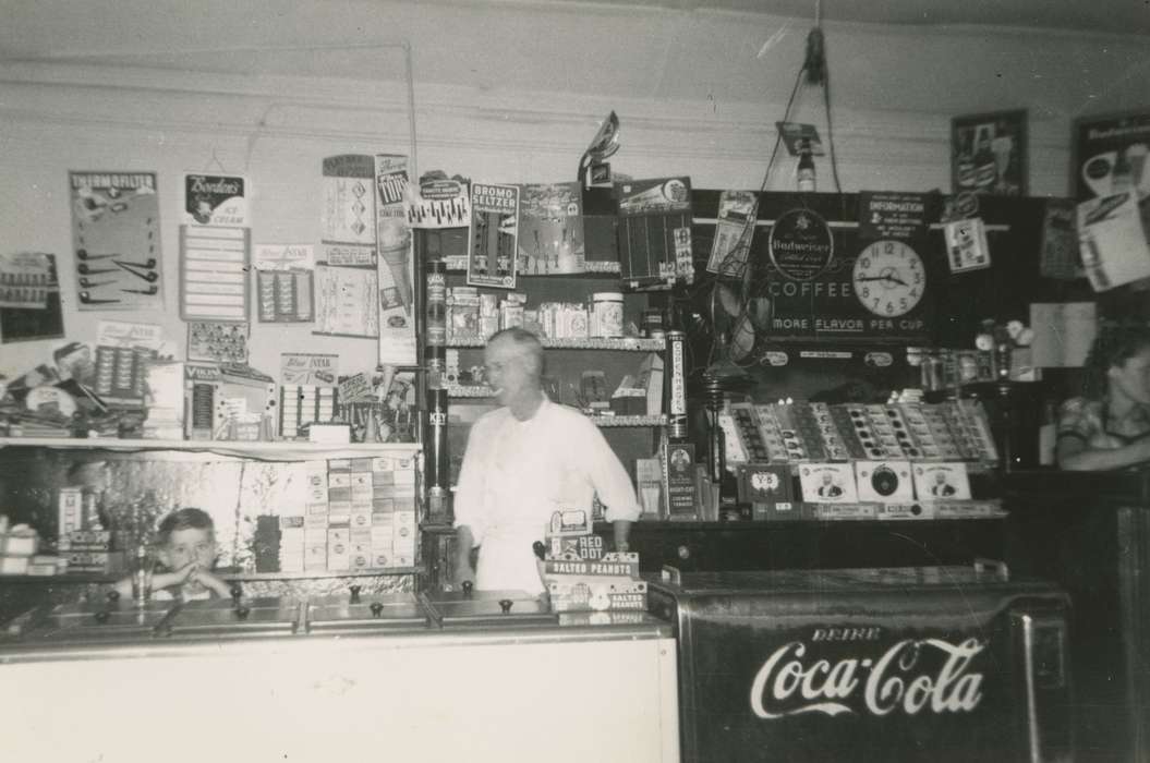 Businesses and Factories, bar, Logsdon, Teryl, Iowa History, Iowa, coca cola, Burr Oak, IA, store, history of Iowa