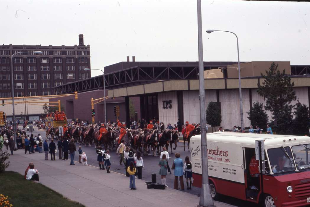 parade, convention center, Iowa History, Zischke, Ward, Waterloo, IA, van, Iowa, correct date needed, Main Streets & Town Squares, horse, spectator, commercial street, history of Iowa, ips, downtown