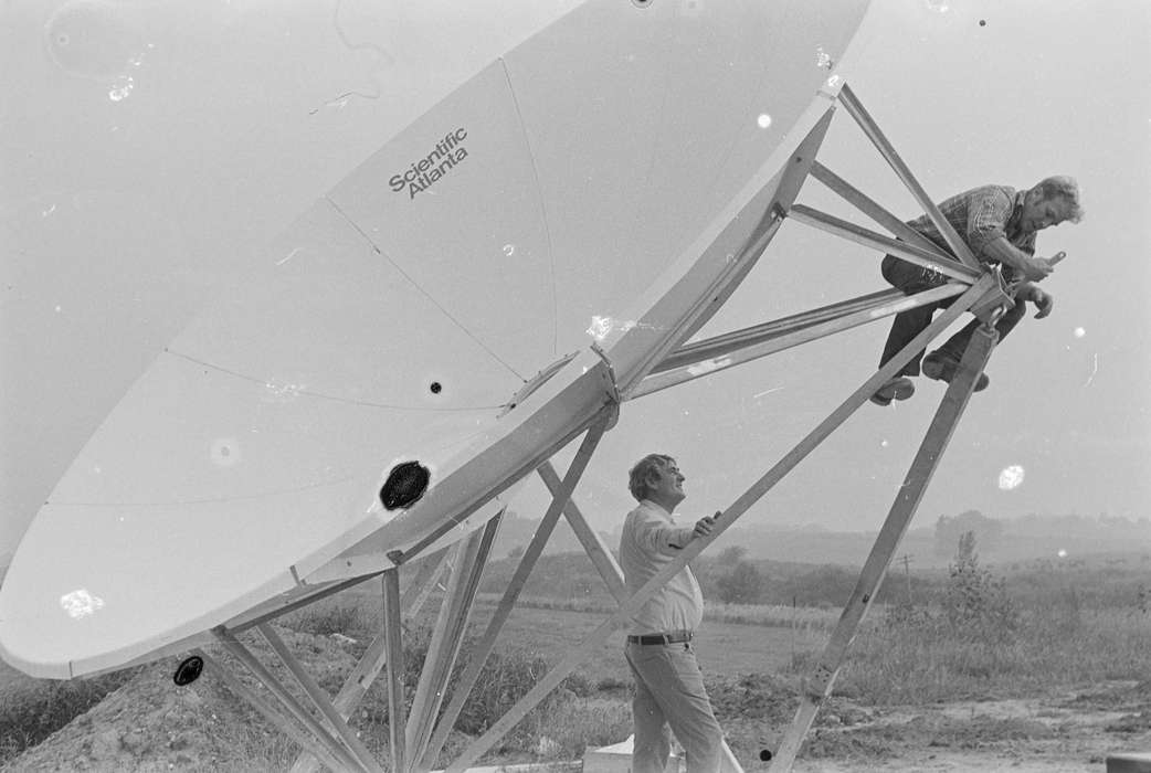 Coon Rapids Enterprise, Coon Rapids, men, Iowa, historic, United States, Labor and Occupations, ia, men at work, history, Photos, IA