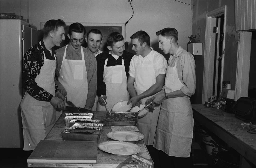 plates, ia, food, Iowa, history, apron, IA, Coon Rapids, Photos, Coon Rapids Enterprise, historic, Food and Meals, United States