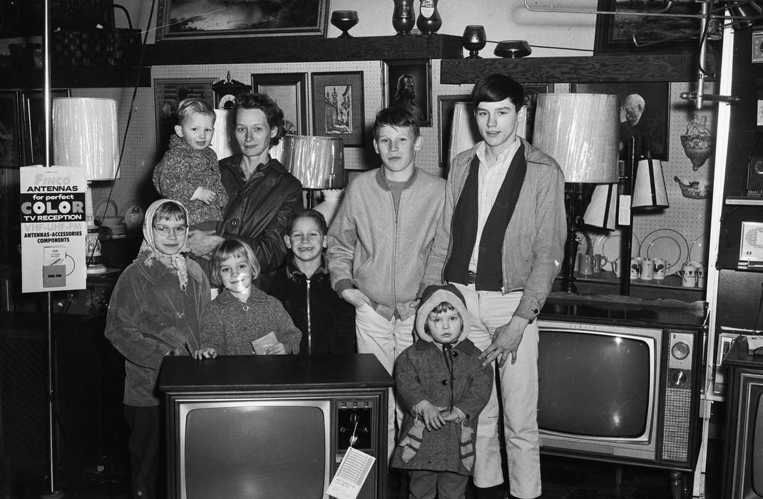 Portraits - Group, Businesses and Factories, Families, history, Holidays, Photos, winter coat, Children, christmas, smiles, Iowa, IA, winner, United States, television, ia, Coon Rapids Enterprise, historic, chamber of commerce, jesus art, Coon Rapids