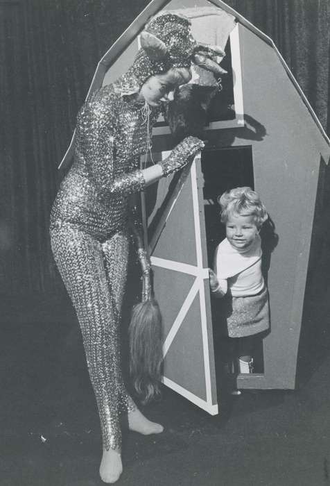 national cattle congress, costume, cattle congress, glitter, Photos, history, ia, IA, historic, Black Hawk, Iowa, Children, Waterloo, Fairs and Festivals, Grout Museum of History and Science, United States, girl