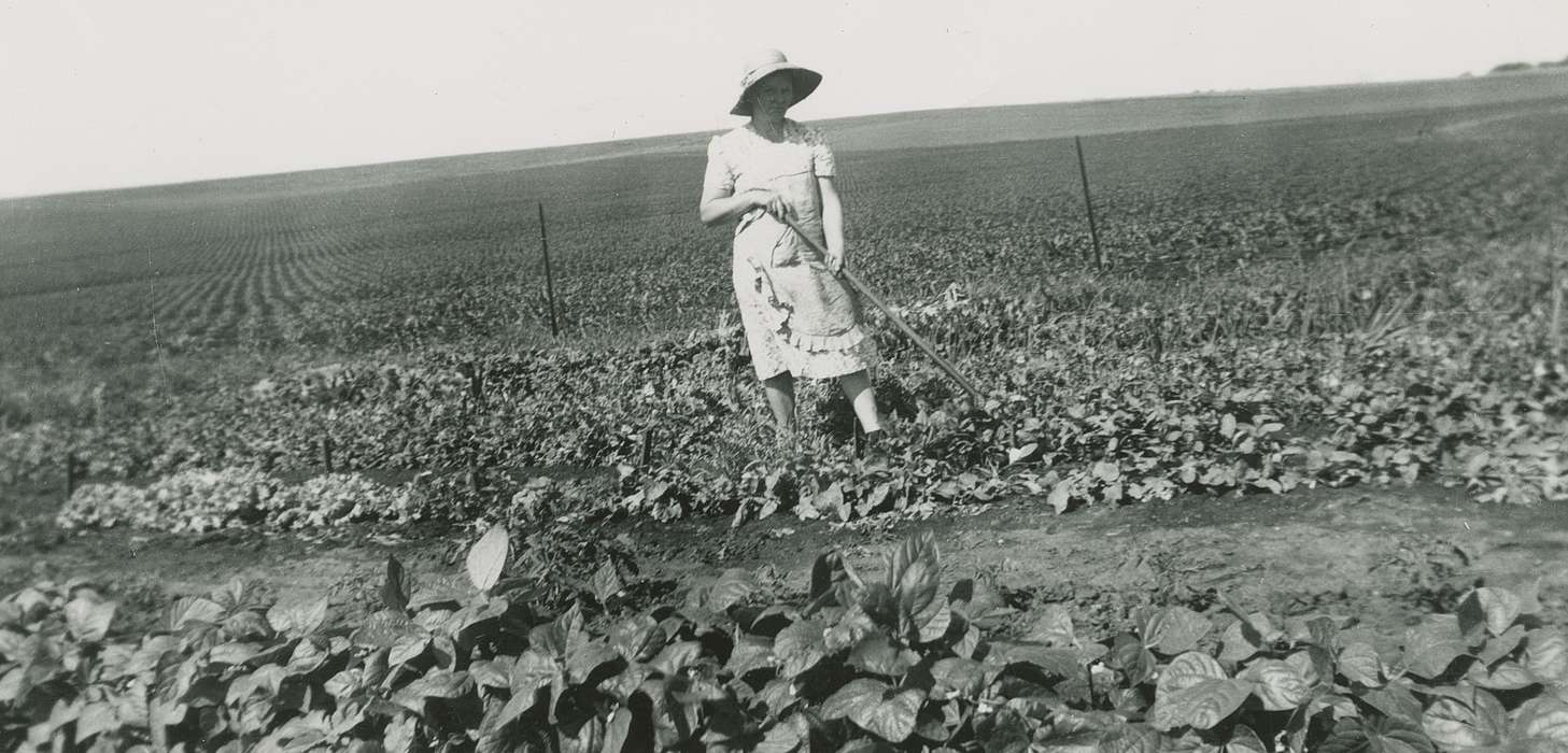 gardening, Farms, Portraits - Individual, history of Iowa, Iowa History, La Porte City, IA, Rampton, Angela, field, Iowa