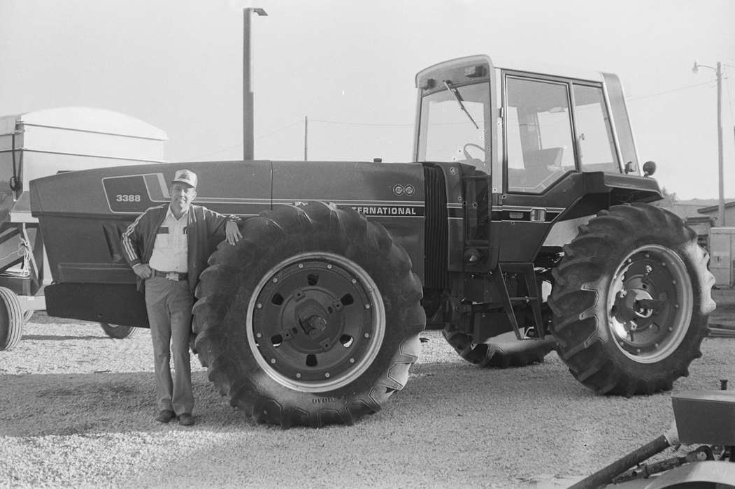 tractor, Farming Equipment, Iowa, adult man, Coon Rapids, United States, historic, history, Coon Rapids Enterprise, Photos, IA, farm equipment, ia