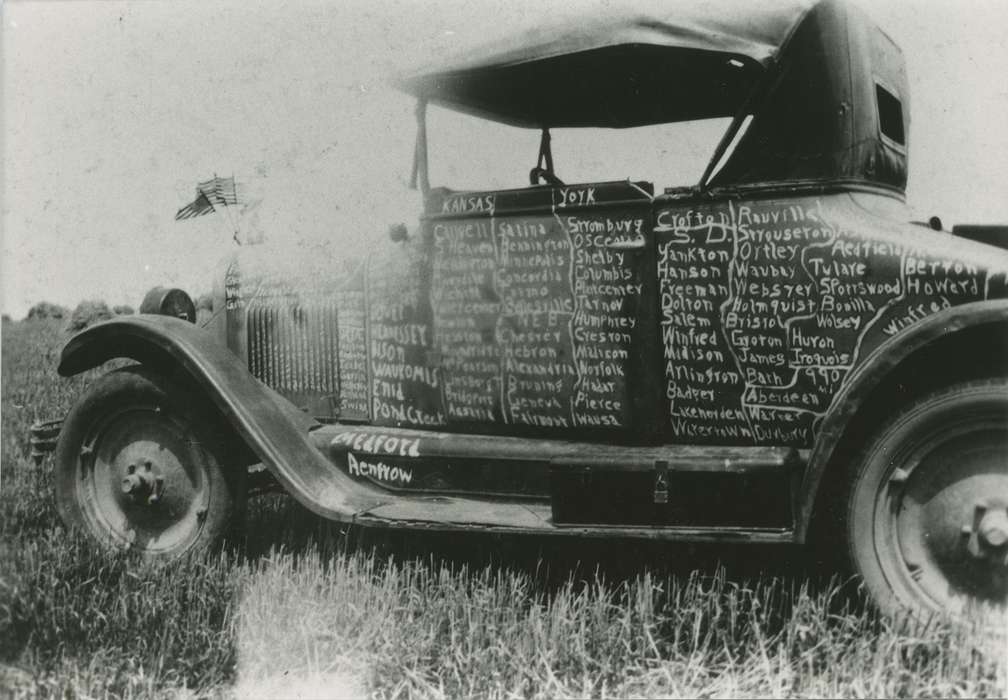 Motorized Vehicles, car, Grandview, IA, Dean, Shirley, Iowa, Iowa History, history of Iowa
