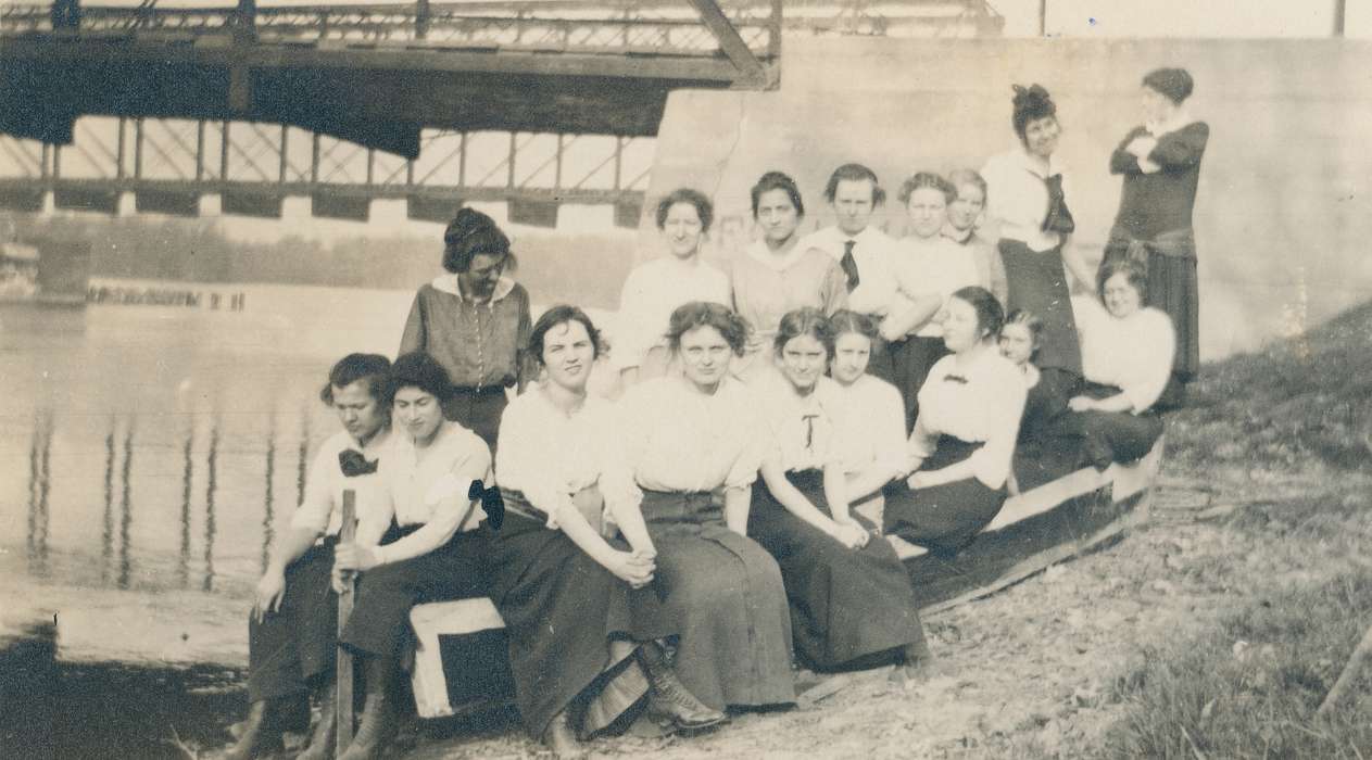 young women, river, Iowa History, history of Iowa, Waverly Public Library, bridge, Schools and Education, Iowa, Portraits - Group