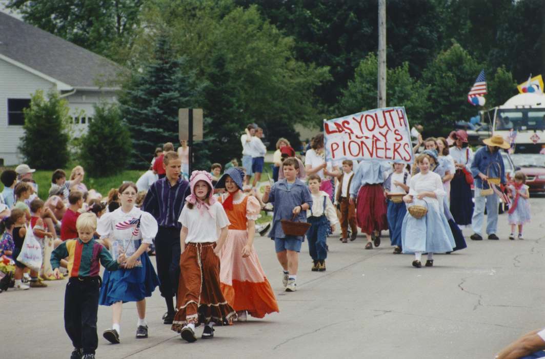 fourth of july, Johnson County Historical Society, banner, Fairs and Festivals, dresses, Holidays, baskets, Children, parade, pioneer, Religion, church of latter day saints, bonnets