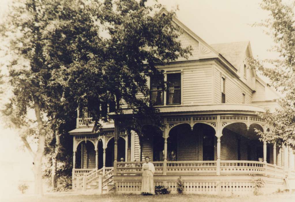 Iowa History, Homes, woman, history of Iowa, unidentified, Waverly Public Library, house, Iowa, home