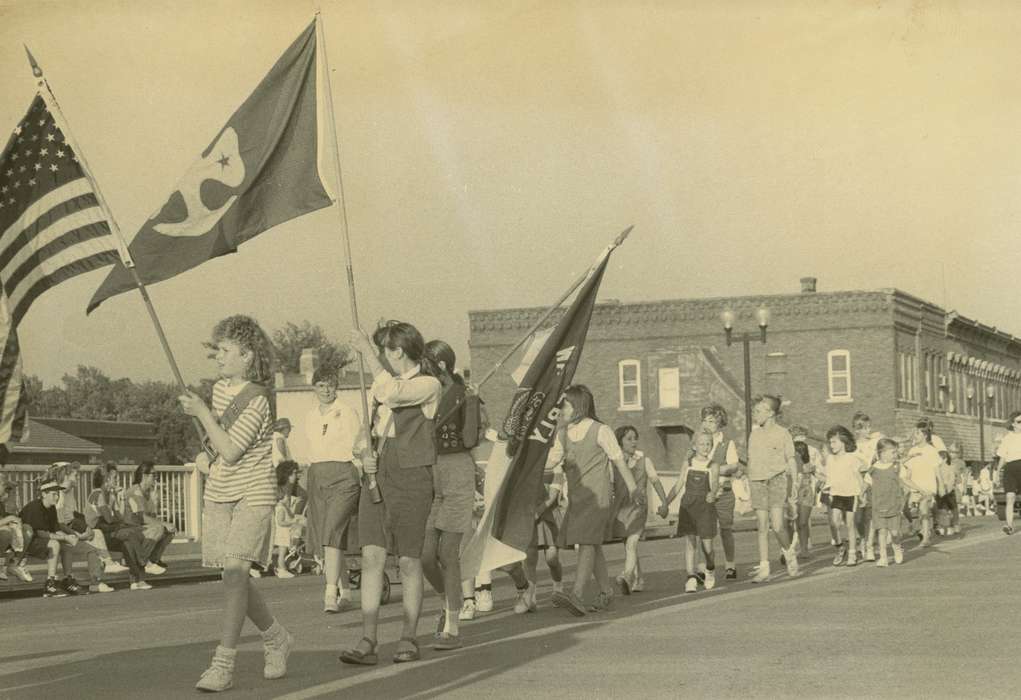 parade, Leisure, girl scouts, Waverly, IA, Iowa, Waverly Public Library, procession, festival, Main Streets & Town Squares, Entertainment, Iowa History, history of Iowa, Fairs and Festivals, Children