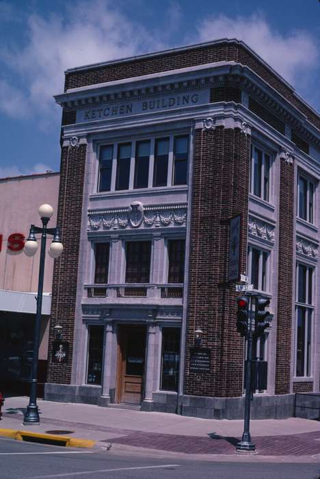 Businesses and Factories, brick, Cities and Towns, stoplight, Iowa, architecture, Library of Congress, history of Iowa, corner, Iowa History