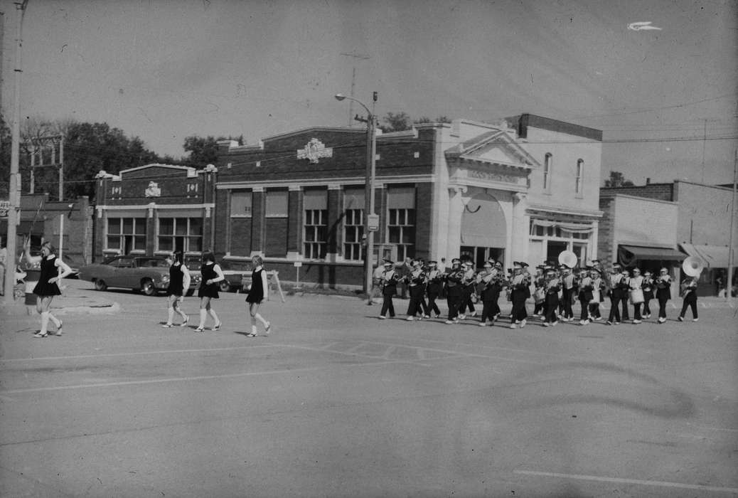marching band, ia, parade, Schools and Education, Iowa, history, Entertainment, IA, Coon Rapids, Photos, street corner, Coon Rapids Enterprise, historic, Main Streets & Town Squares, main street, United States, Cities and Towns