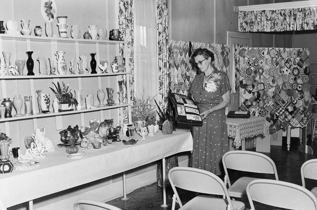 photo album, United States, history, ia, Photos, placemat, Coon Rapids Enterprise, vase, methodist church, historic, Iowa, IA, collection, Coon Rapids, crochet