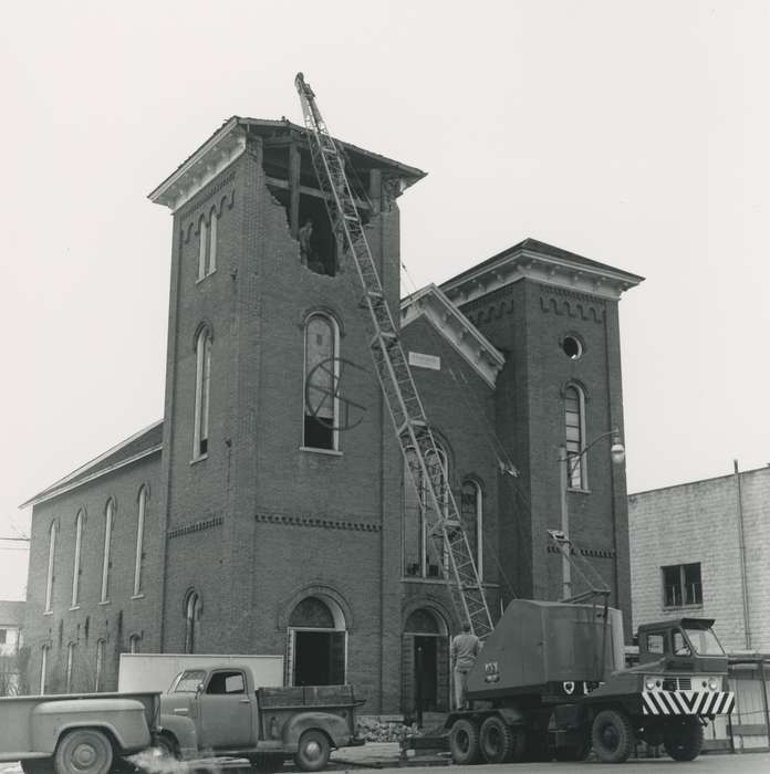 crane, Religious Structures, pickup truck, Waverly, IA, Iowa, Waverly Public Library, church, Main Streets & Town Squares, Motorized Vehicles, Iowa History, history of Iowa, Wrecks, brick building, Cities and Towns, methodist church, Labor and Occupations