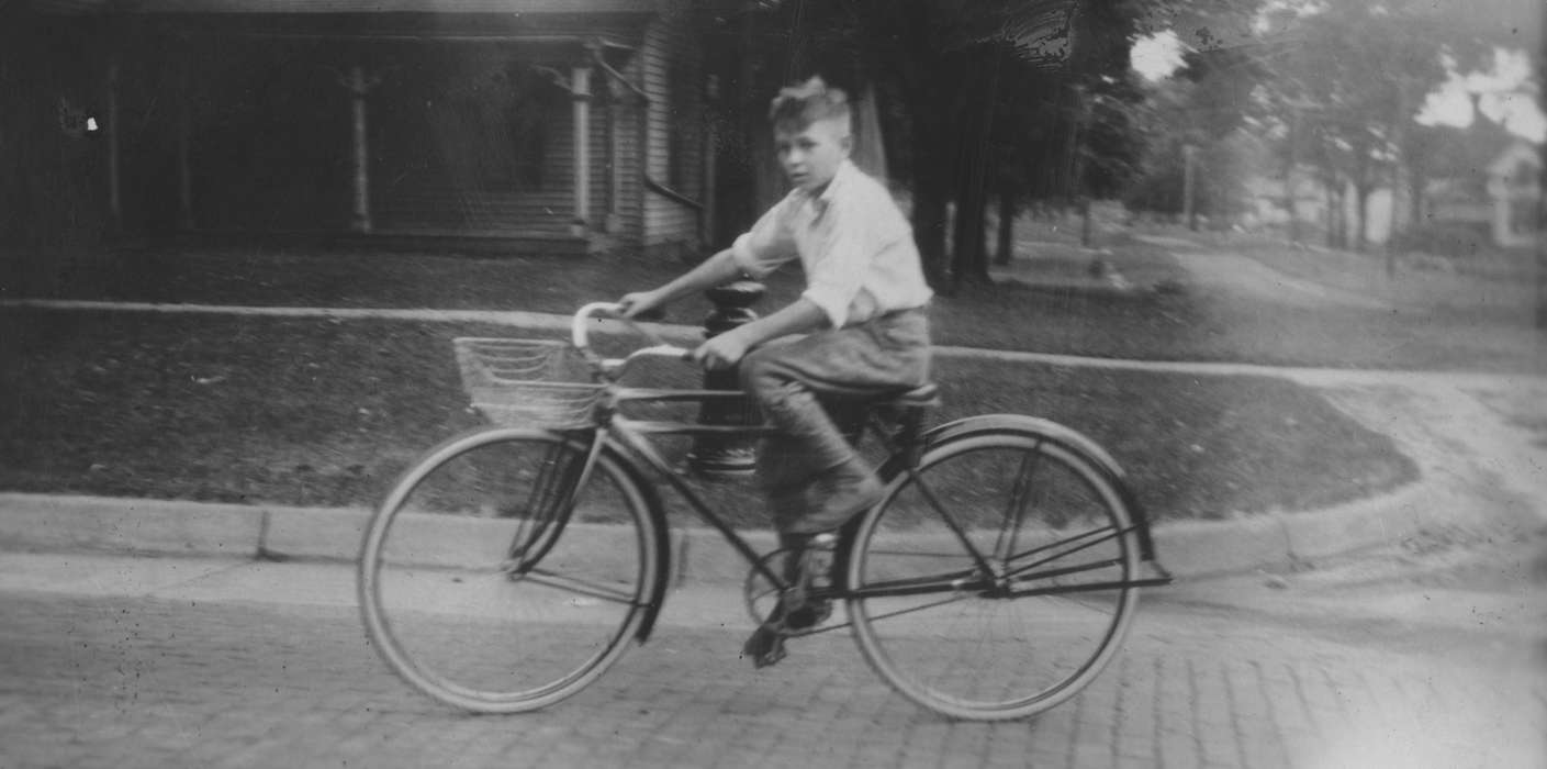 bicycle, Vinton, IA, schwinn, history of Iowa, Iowa, Children, Iowa History, Leisure, bike, Mullenix, Angie