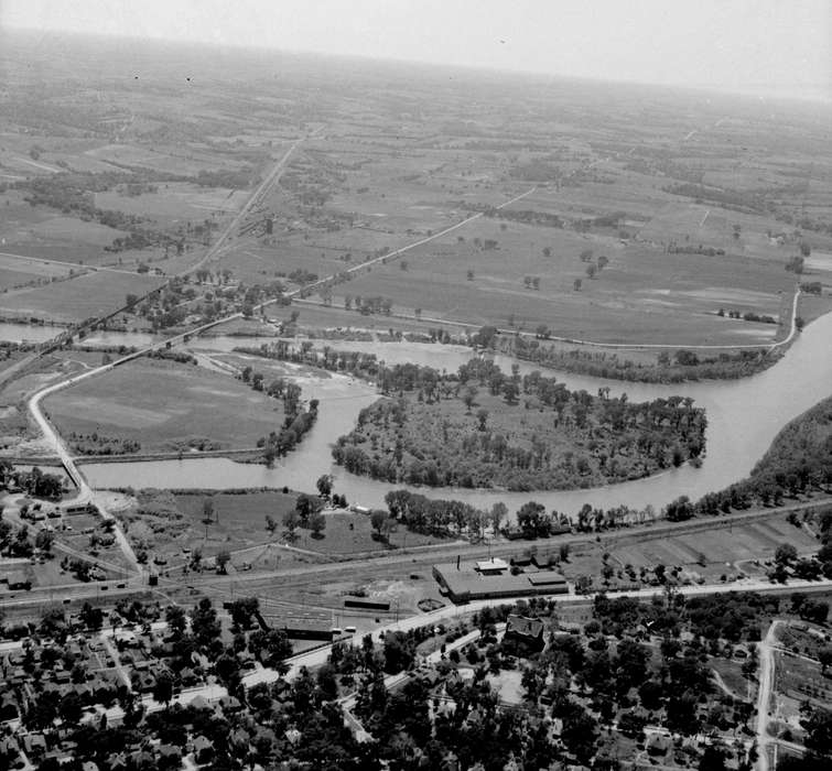 Iowa History, Lemberger, LeAnn, Lakes, Rivers, and Streams, Aerial Shots, Iowa, Ottumwa, IA, history of Iowa