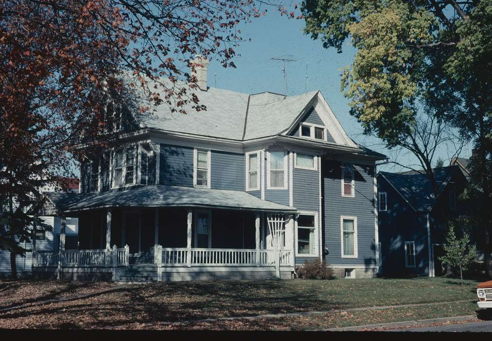 Zischke, Ward, Homes, autumn, house, Iowa History, Iowa, history of Iowa, IA