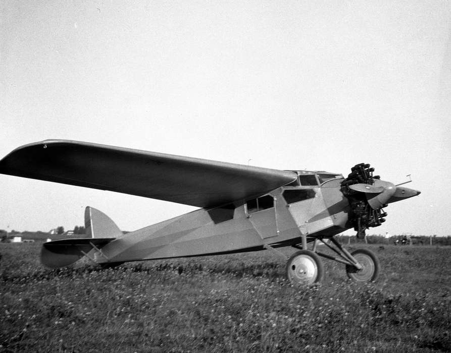 history of Iowa, Motorized Vehicles, Iowa, Lemberger, LeAnn, airplane, Ottumwa, IA, Iowa History