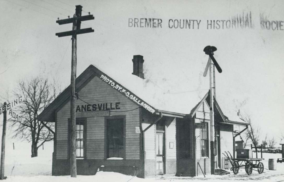 Train Stations, railroad crossing, history of Iowa, building exterior, Iowa History, Iowa, Waverly Public Library, correct date needed, Cities and Towns