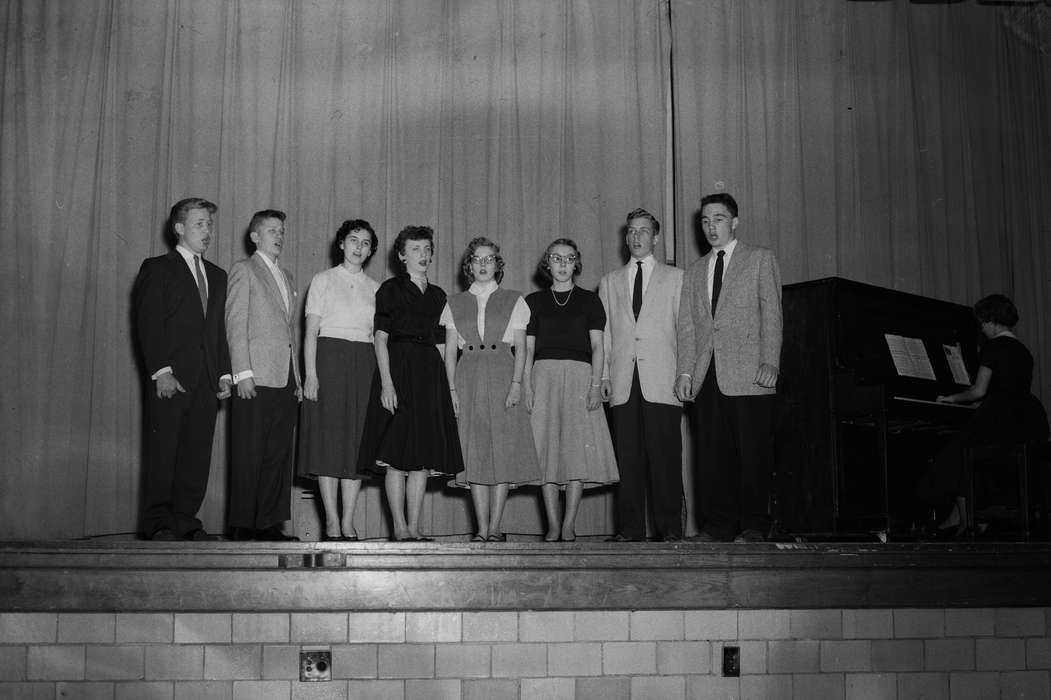 Portraits - Group, Schools and Education, musician, history, high school students, Photos, Children, curtain, Iowa, IA, singing, piano, formal attire, United States, ia, Entertainment, Coon Rapids Enterprise, historic, Coon Rapids