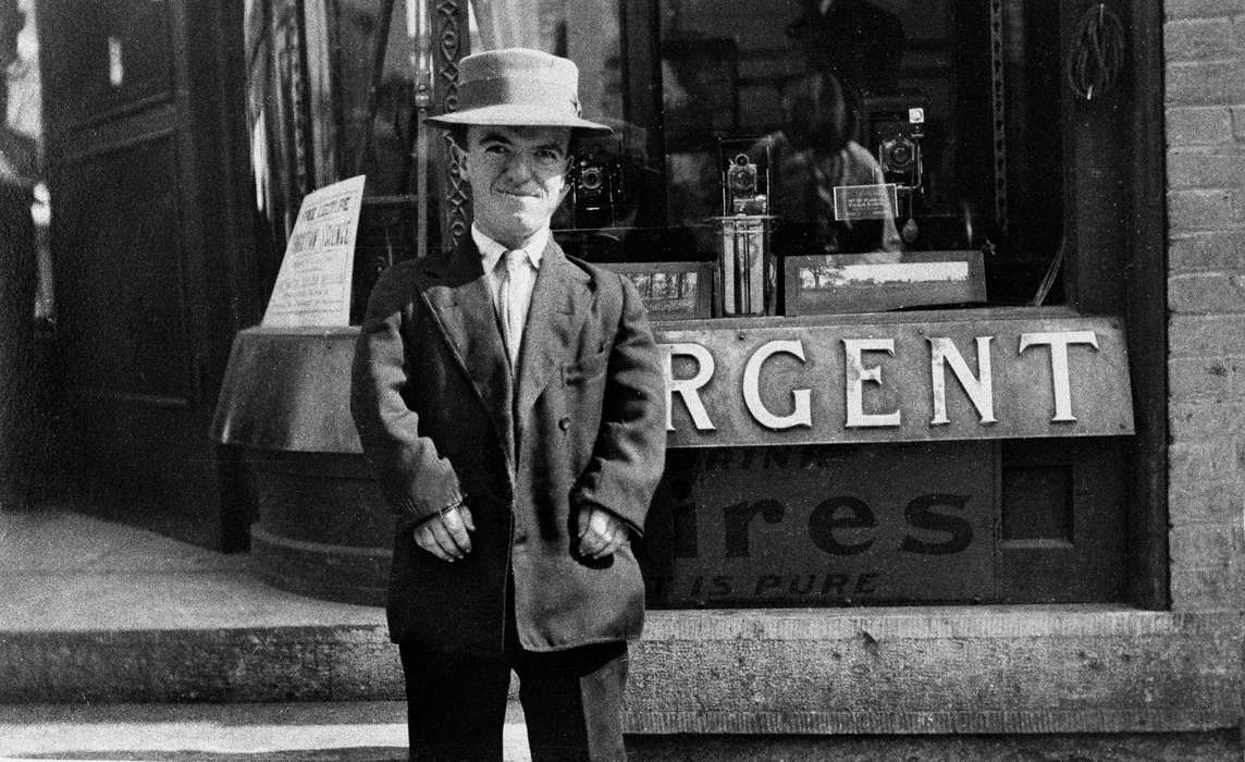 hat, little person, Iowa History, Portraits - Individual, drugstore, Ottumwa, IA, camera, Iowa, Lemberger, LeAnn, Main Streets & Town Squares, history of Iowa