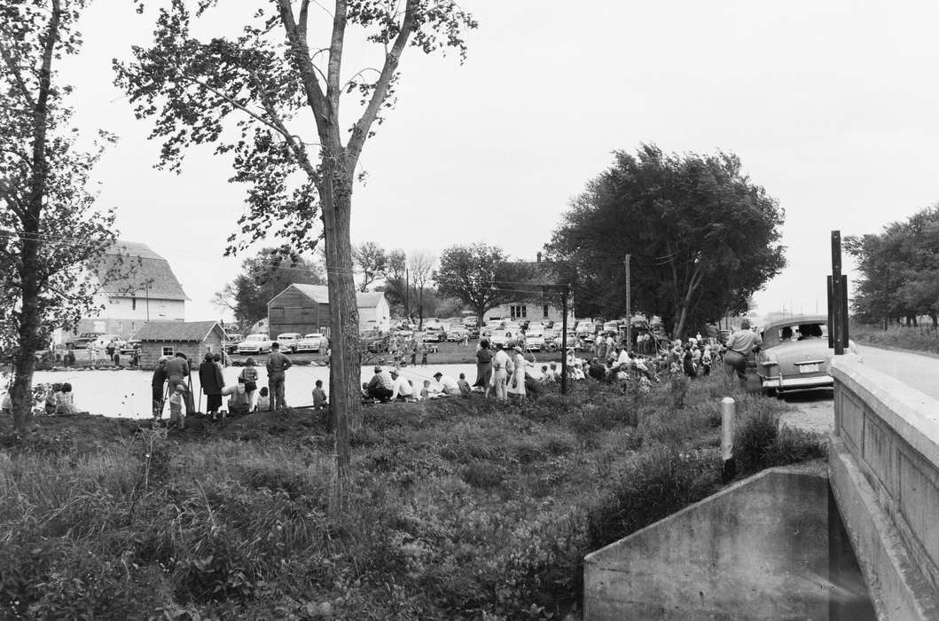 bridge, Lakes, Rivers, and Streams, United States, history, ia, Photos, Outdoor Recreation, Children, Coon Rapids Enterprise, historic, Iowa, IA, Coon Rapids, fishing, Motorized Vehicles