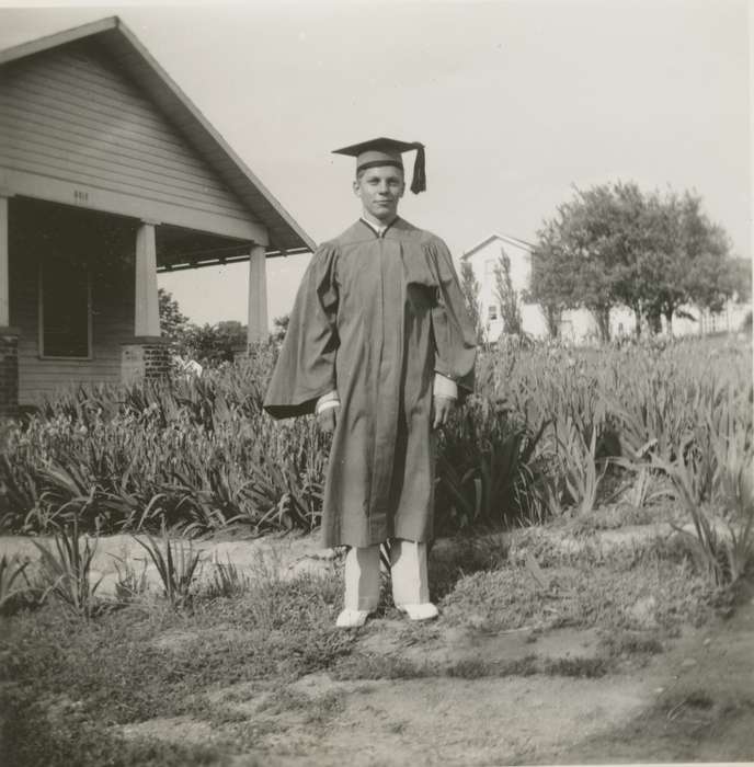 graduate, Ehlers, Monte, Schools and Education, Portraits - Individual, history of Iowa, Bettendorf, IA, graduation, Iowa History, Iowa