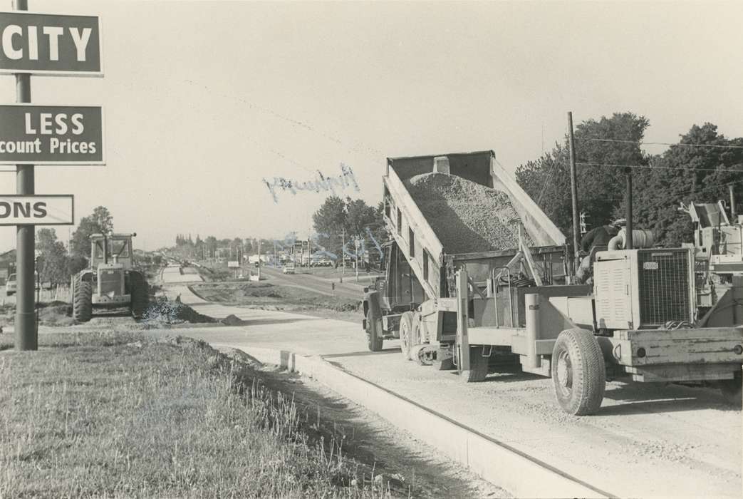 construction materials, Motorized Vehicles, Iowa, Iowa History, Waverly, IA, construction, Farming Equipment, Waverly Public Library, construction crew, Labor and Occupations, tractor, history of Iowa
