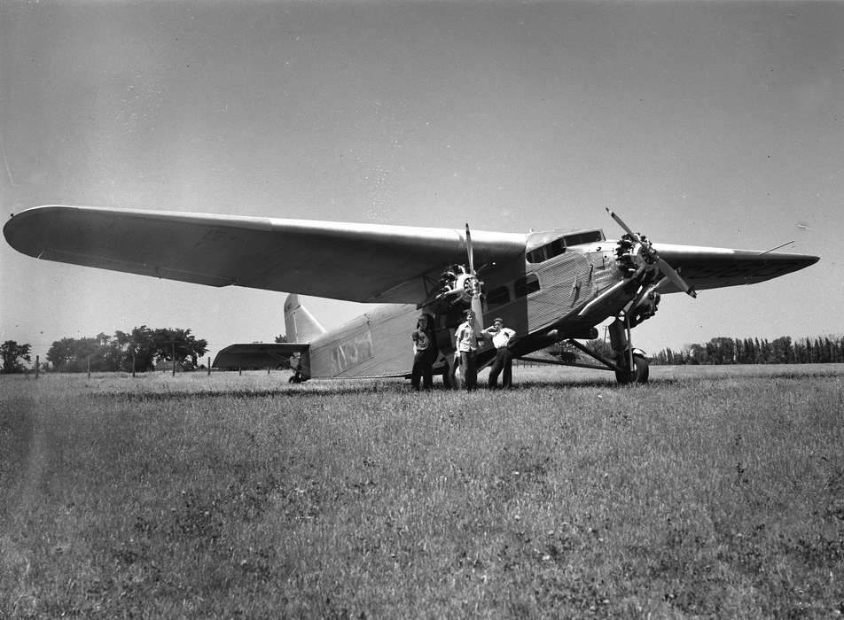 Lemberger, LeAnn, Iowa, Motorized Vehicles, history of Iowa, Iowa History, Ottumwa, IA