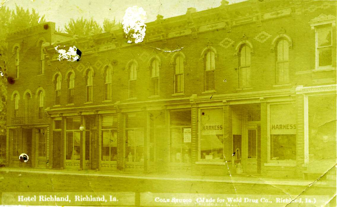 Iowa History, Richland, IA, Iowa, business, Lemberger, LeAnn, Main Streets & Town Squares, Cities and Towns, history of Iowa, hotel