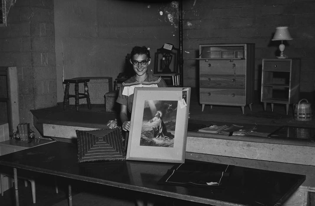 IA, presentation, historic, Coon Rapids, Fairs and Festivals, Portraits - Individual, 4h, jesus, Iowa, Religion, United States, Photos, Schools and Education, history, girl, ia, smile, Coon Rapids Enterprise