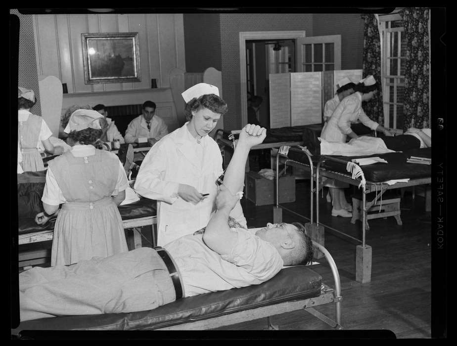doctor, nurse, Iowa History, arm, Iowa, Archives & Special Collections, University of Connecticut Library, needle, history of Iowa, Storrs, CT
