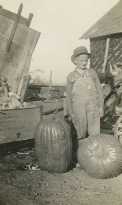 Children, corn, Riverside, IA, Iowa History, Portraits - Individual, Iowa, pumpkin, Farms, Holderness, Tammy, history of Iowa