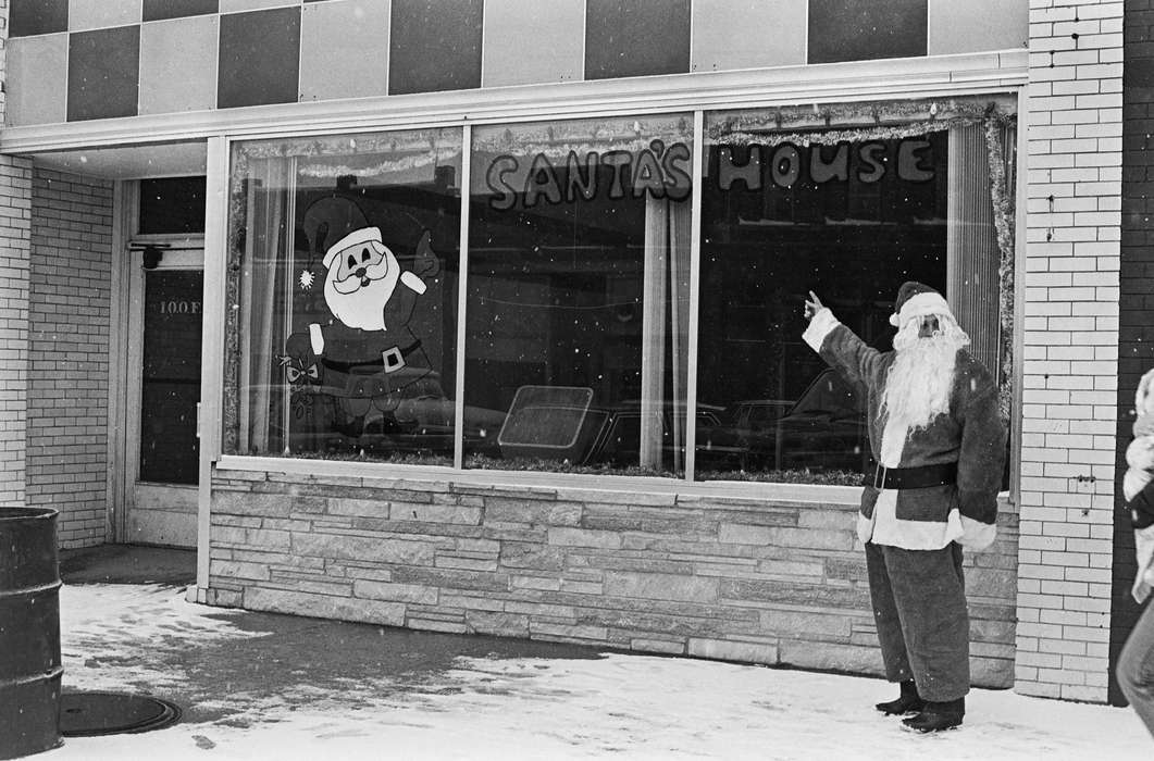 Coon Rapids, Holidays, Photos, Coon Rapids Enterprise, history, ia, IA, Main Streets & Town Squares, Businesses and Factories, Portraits - Individual, Cities and Towns, Iowa, christmas, historic, santa, United States